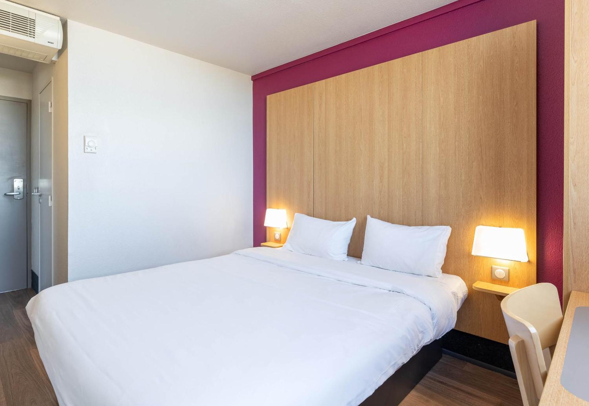 B&B Hotel Lyon Венисьё Экстерьер фото